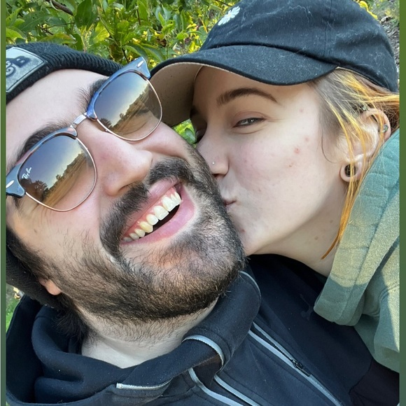 Meet Your Posher - Picture 2 of 4